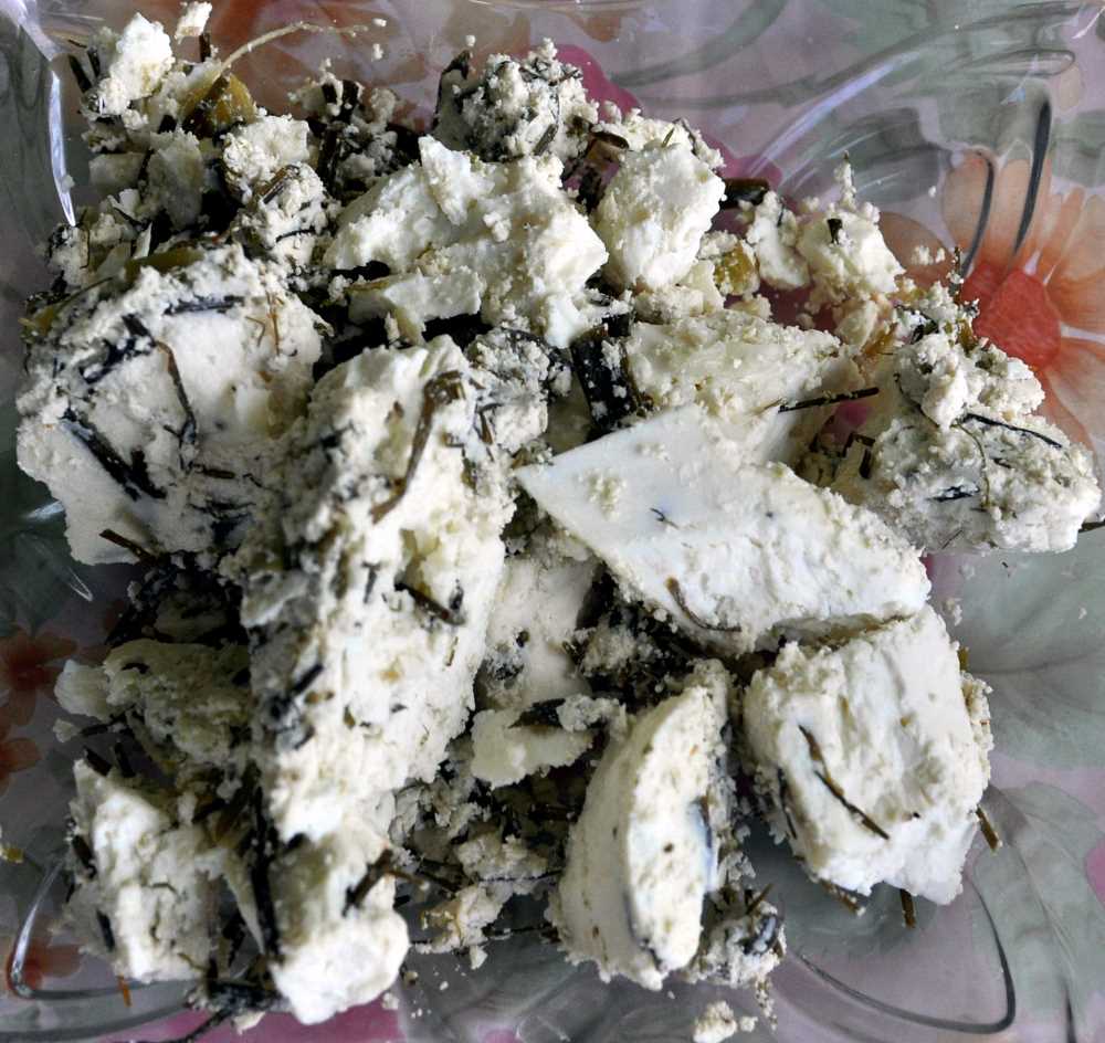 Van otlu peyniri kuru kg