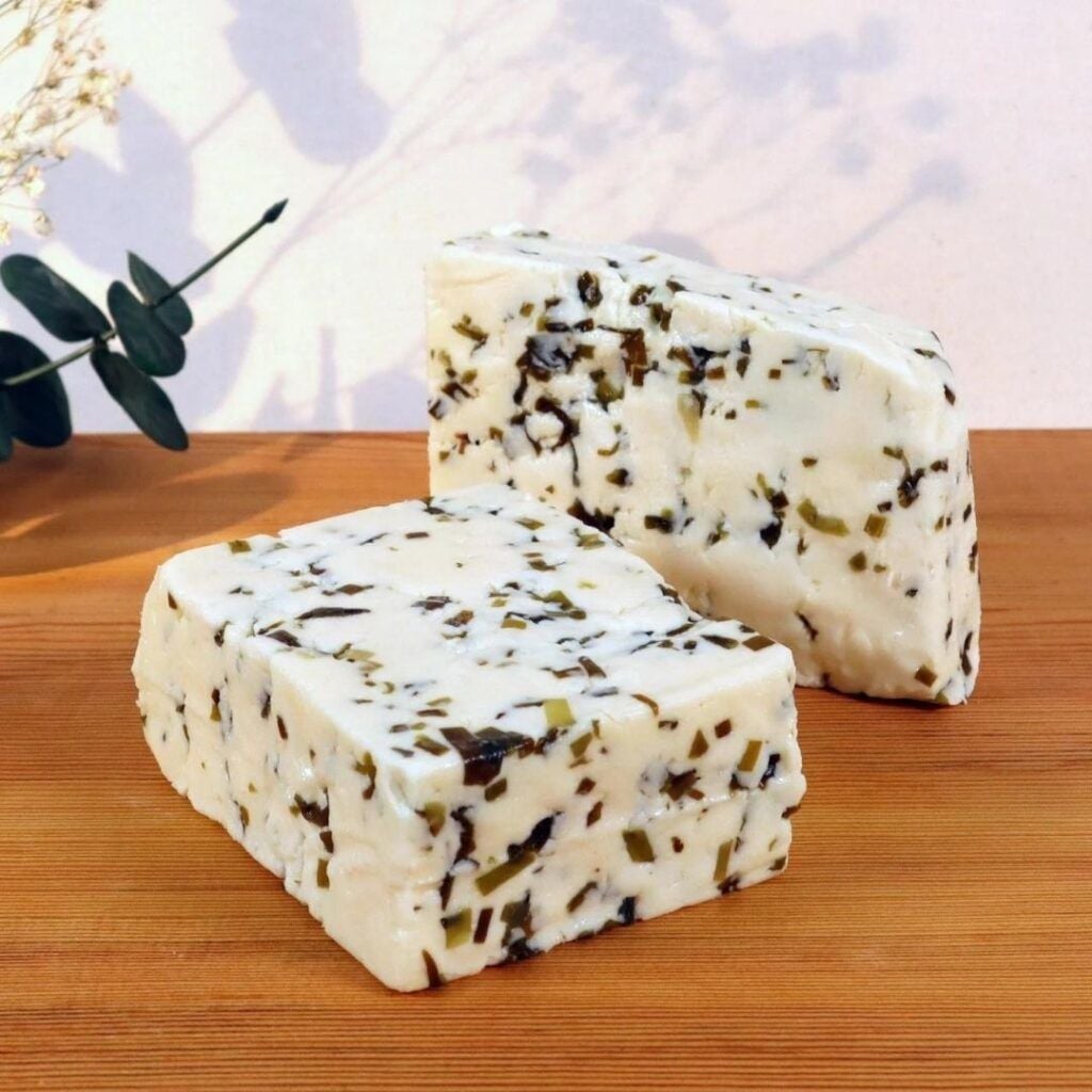 Van otlu peyniri salamura kg